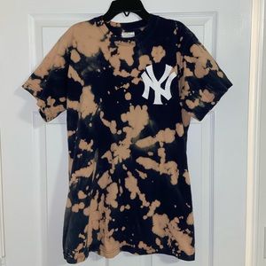New York Yankees Mike Mussina Bleached T-Shirt
